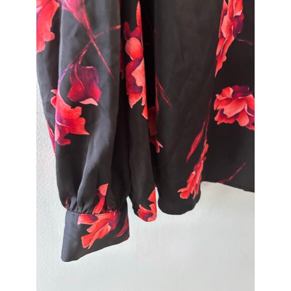 Ava & Viv Womens Dark Floral V-neck Blouse Size 1X Black Red Fairy Grunge - Picture 3 of 7